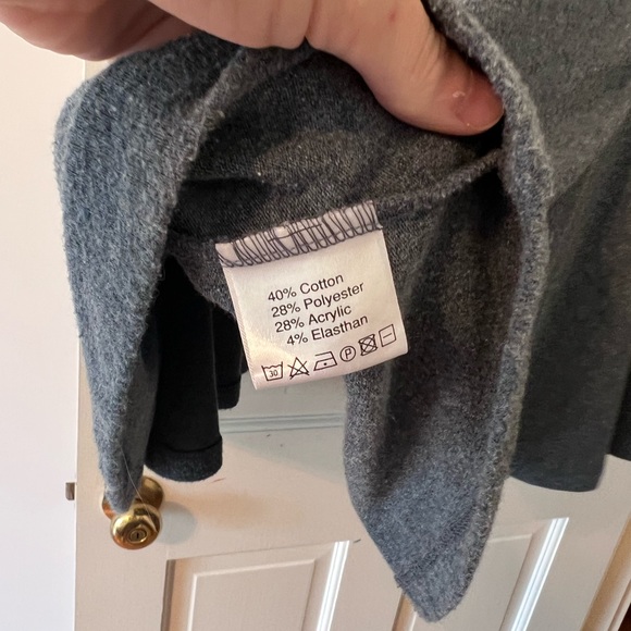 Women’s poncho sweater size medium - Picture 5 of 5